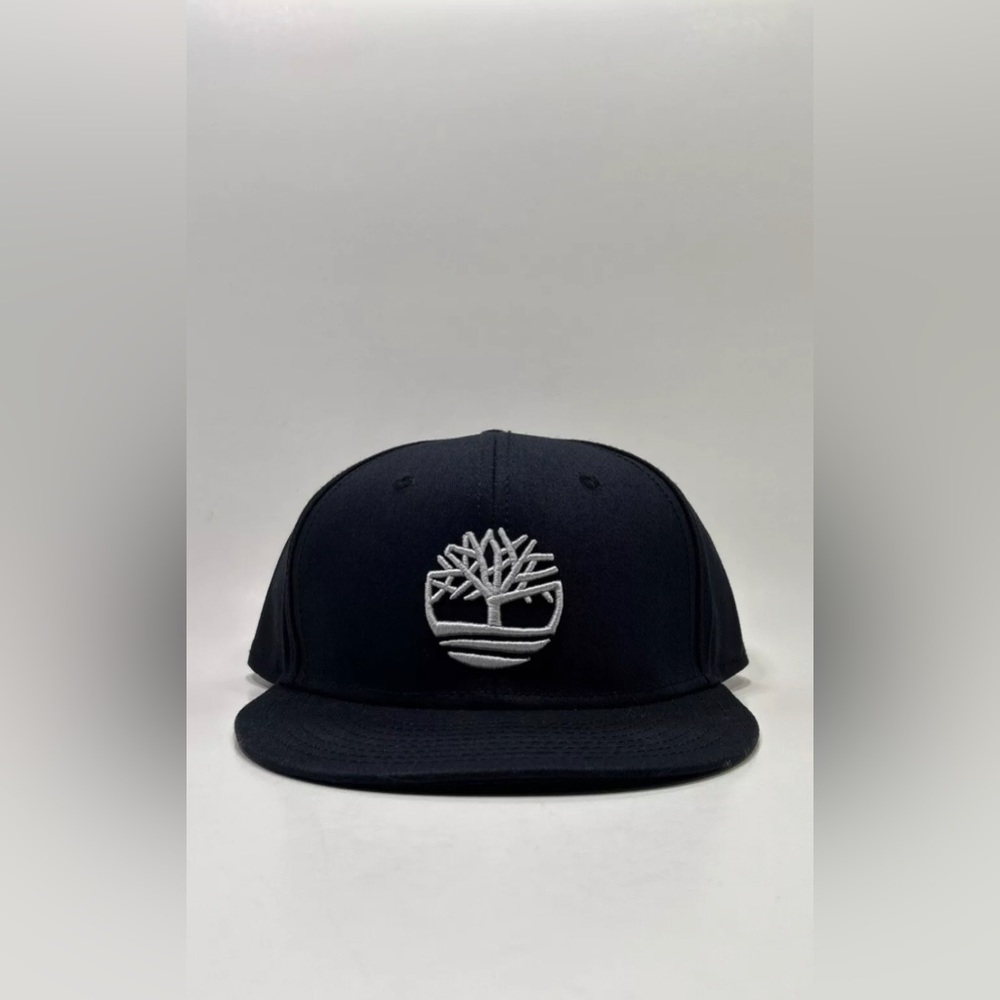 Timberland Flat Brim Embroidered Black/White Snapback Hat TB0A1E45 (Sample)